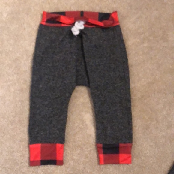 Gray and Buffalo Plaid Jogger Set - Picture 2 of 4